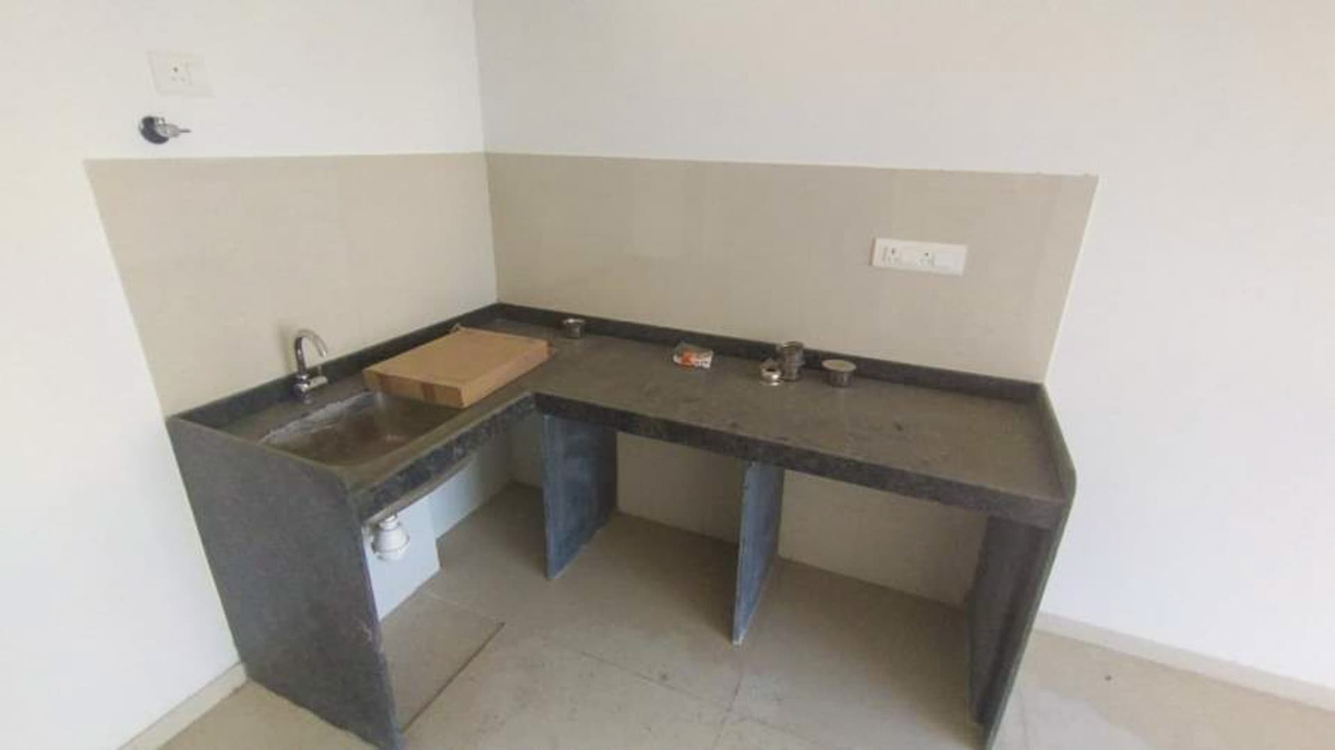 Property Photos 6