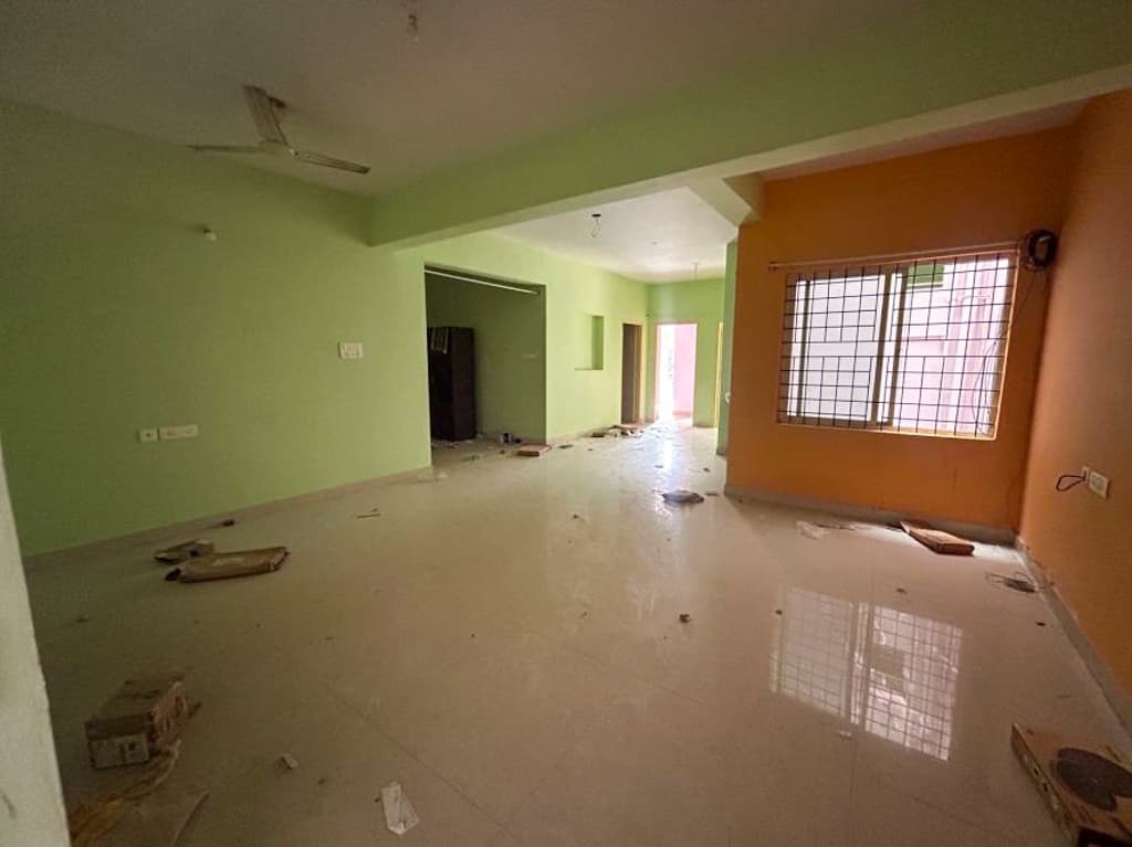 Property Photos 18