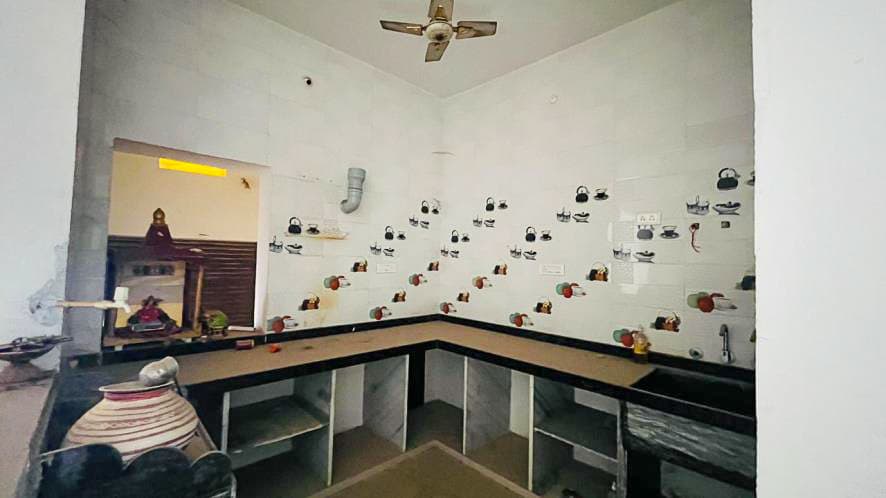 Property Photos 18