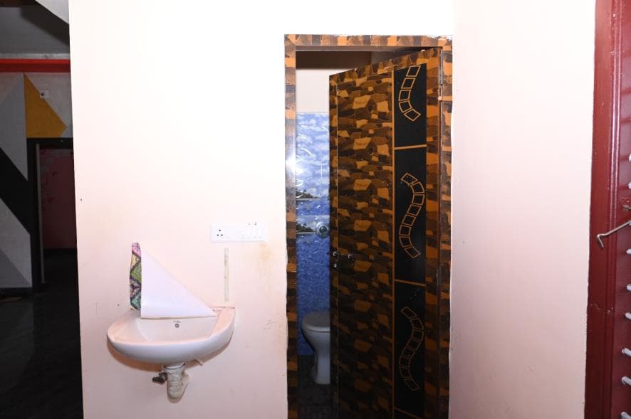 Property Photos 25