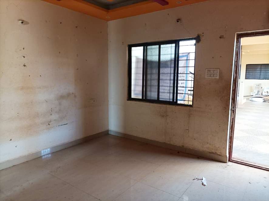 Property Photos 6