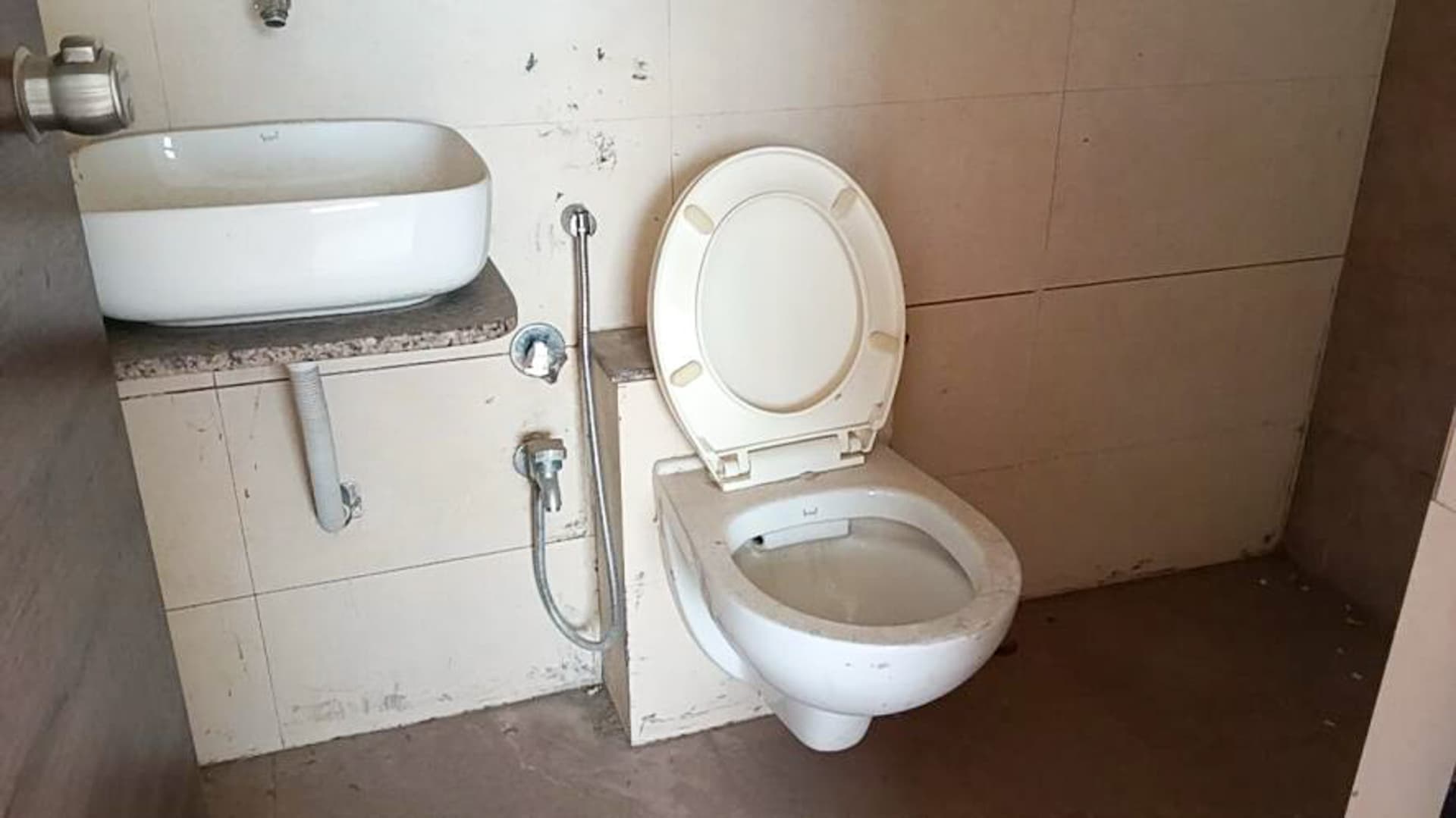 Property Photos 17