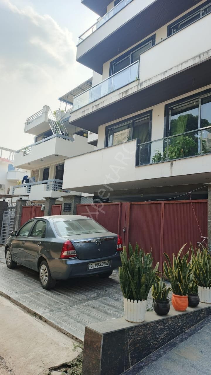 Property Photos 6