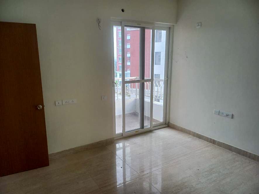 Property Photos 6