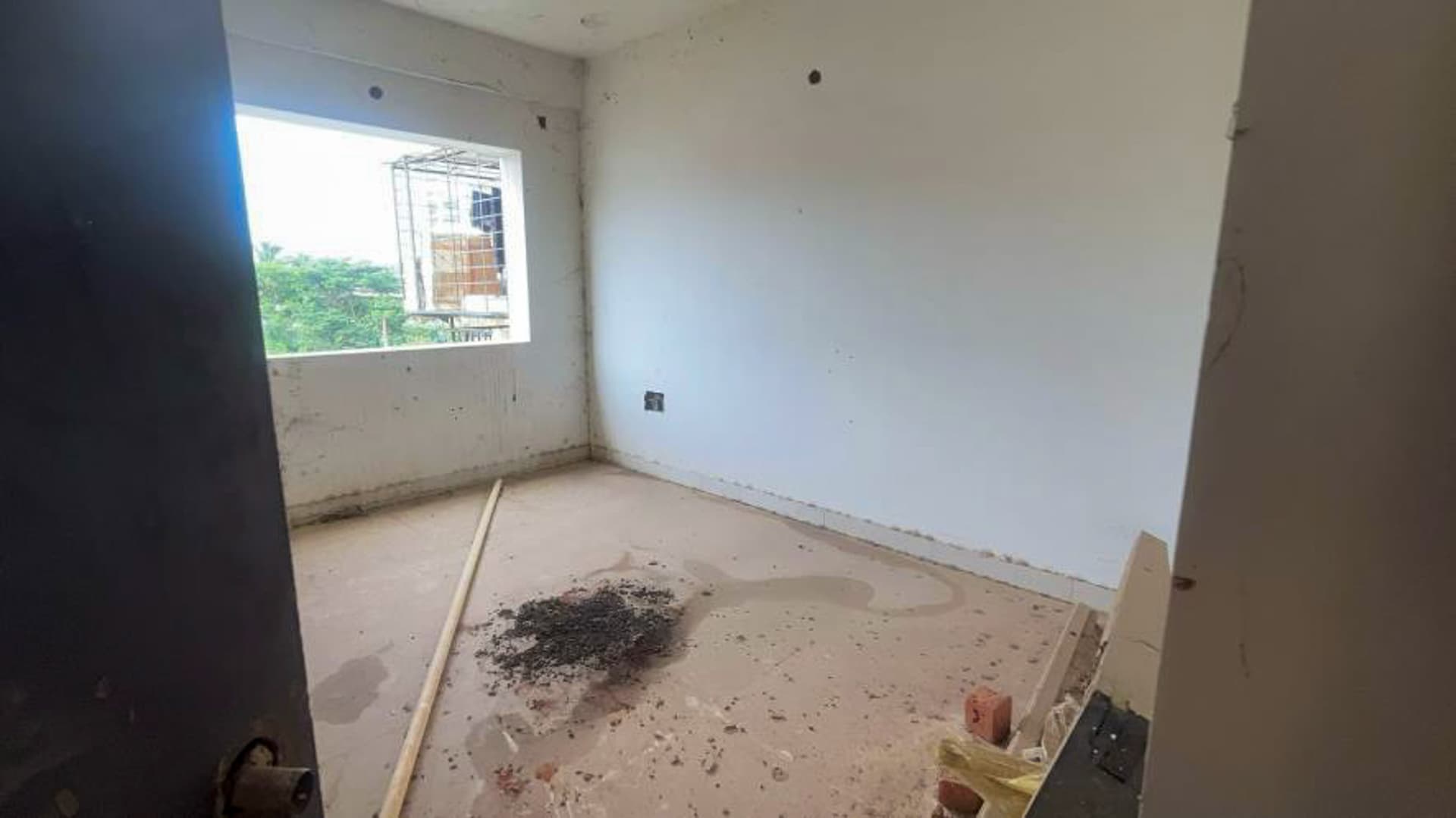 Property Photos 28