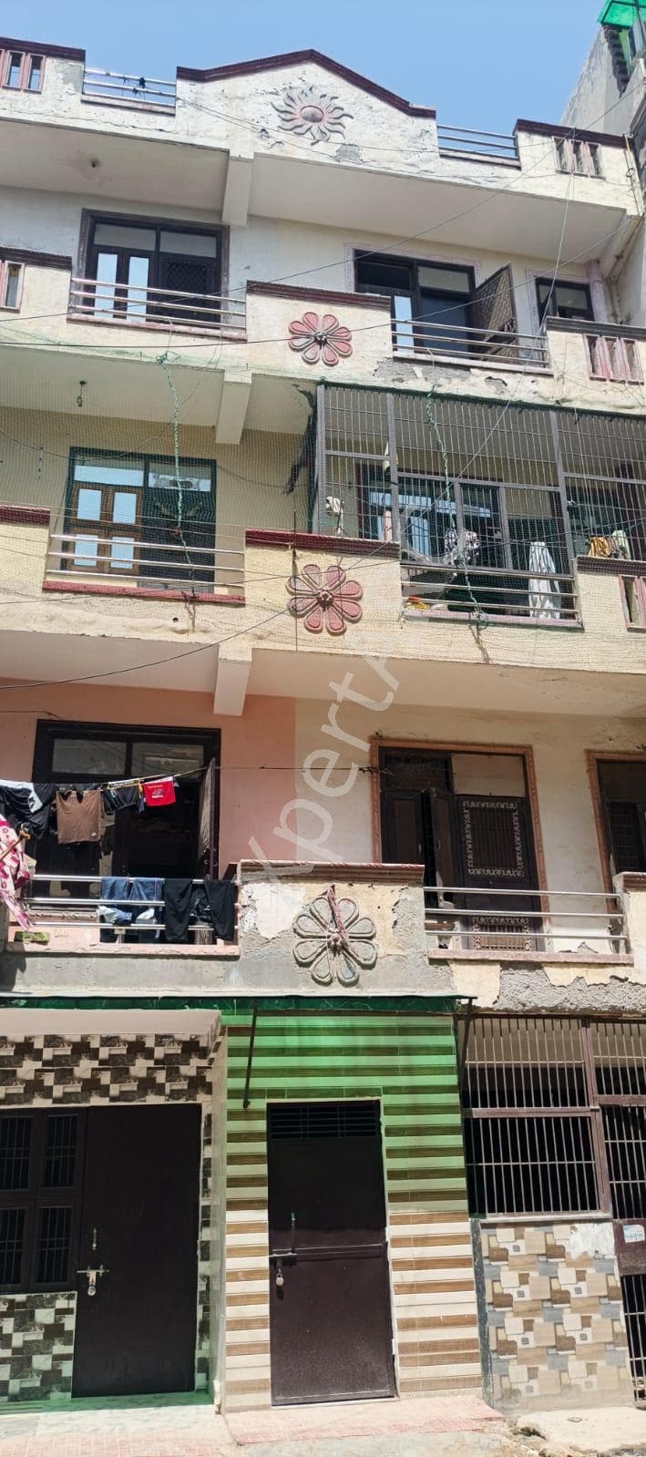 Property Photos 9