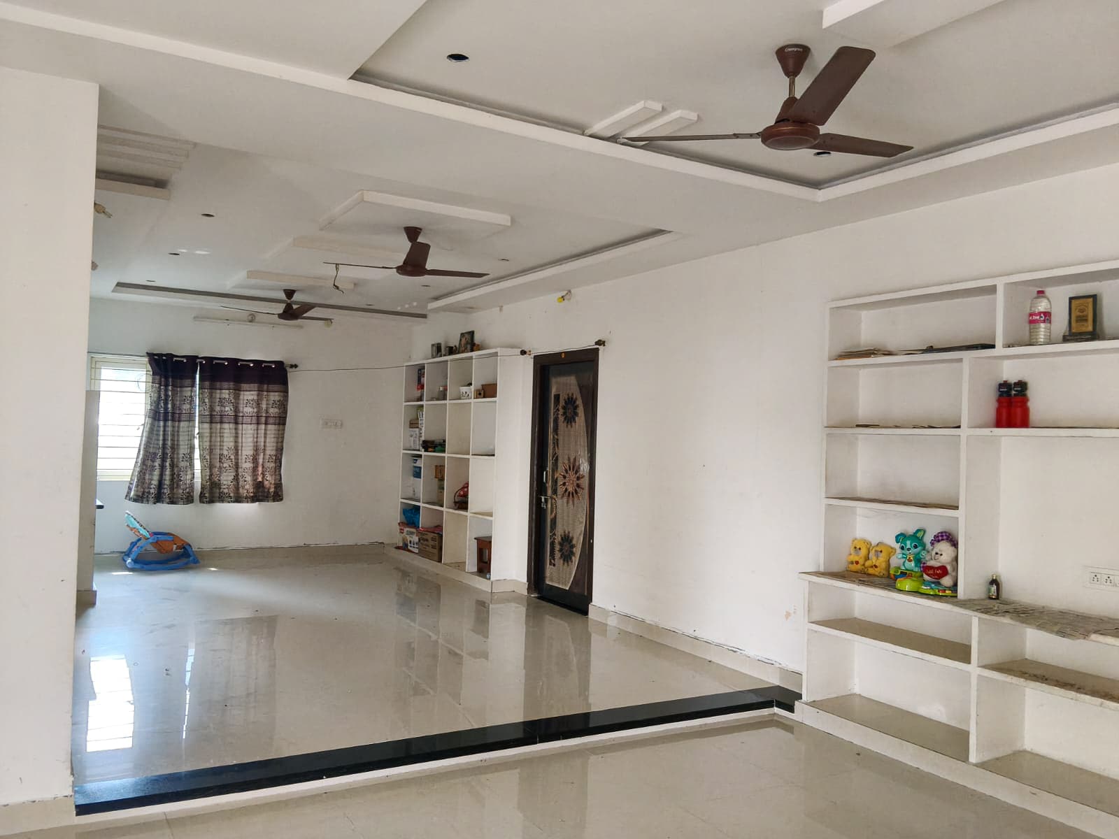 Property Photos 8