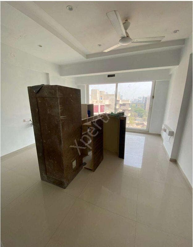 Property Photos 14