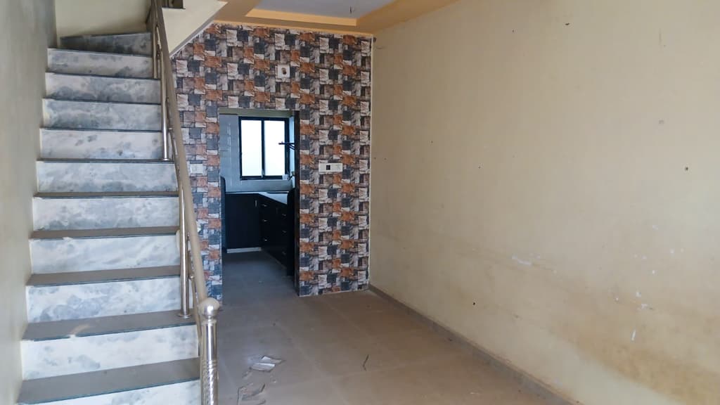 Property Photos 32