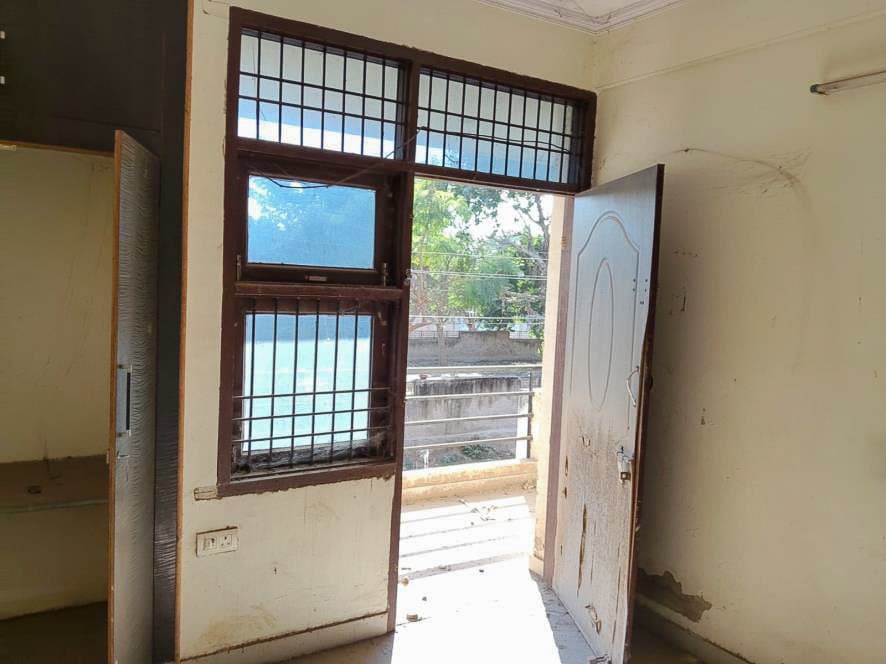 Property Photos 9