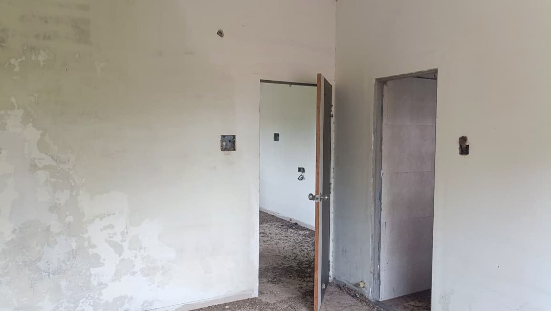 Property Photos 6