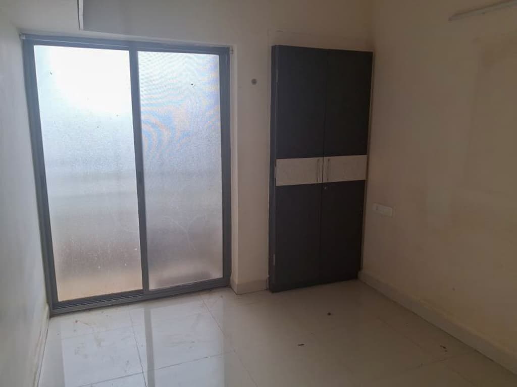 Property Photos 9