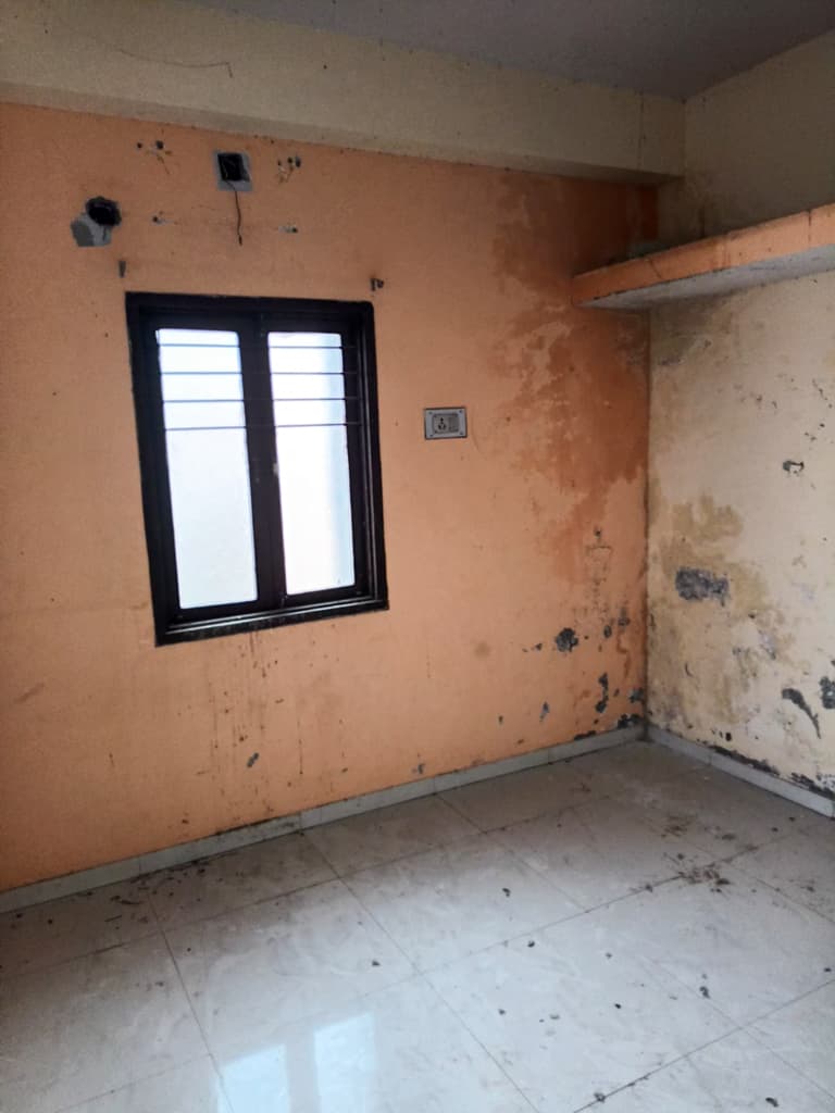 Property Photos 7