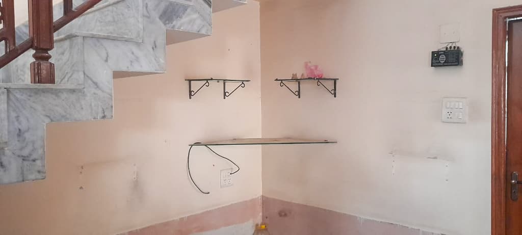 Property Photos 23