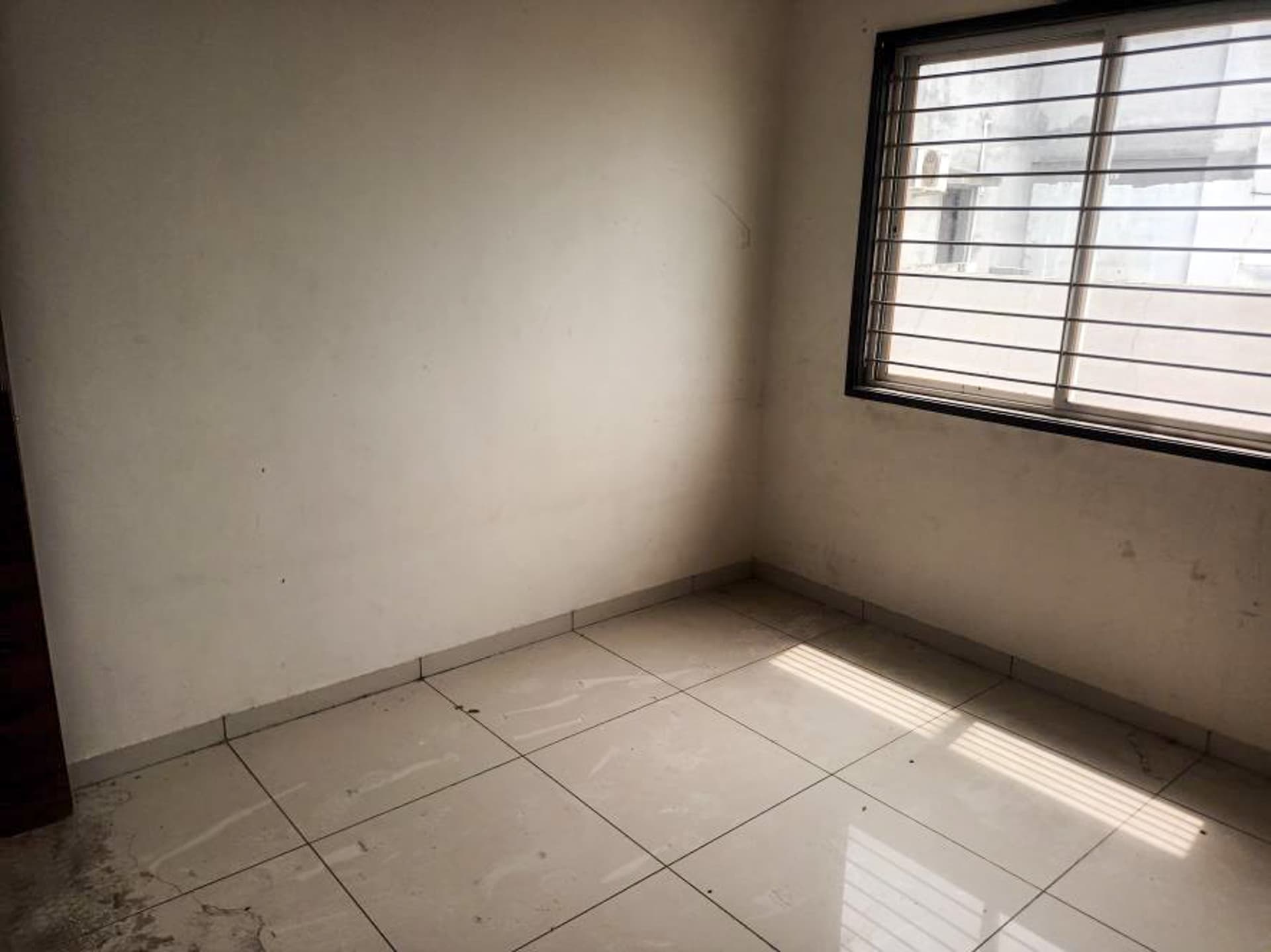 Property Photos 6