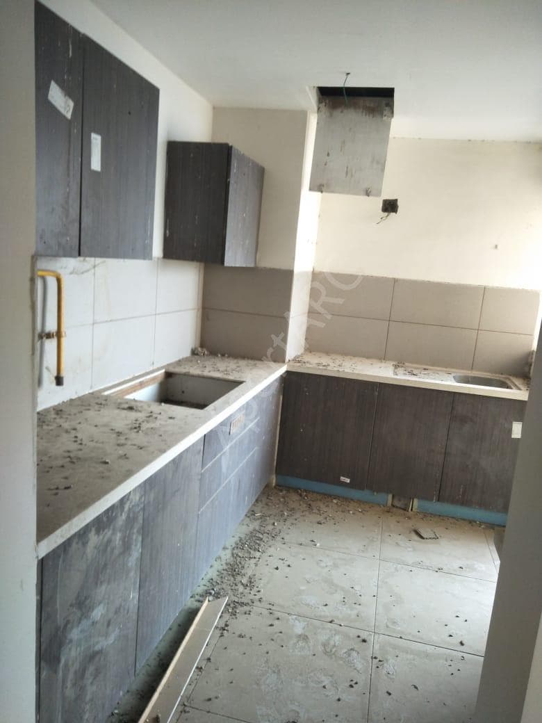 Property Photos 28