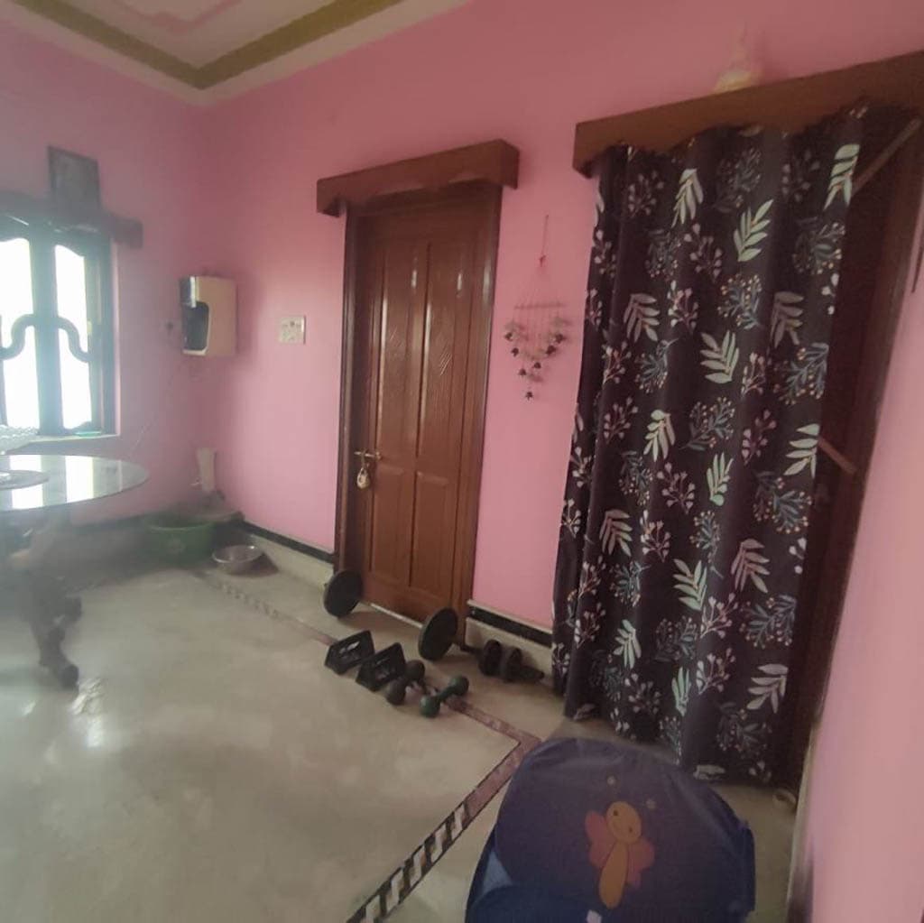 Property Photos 12