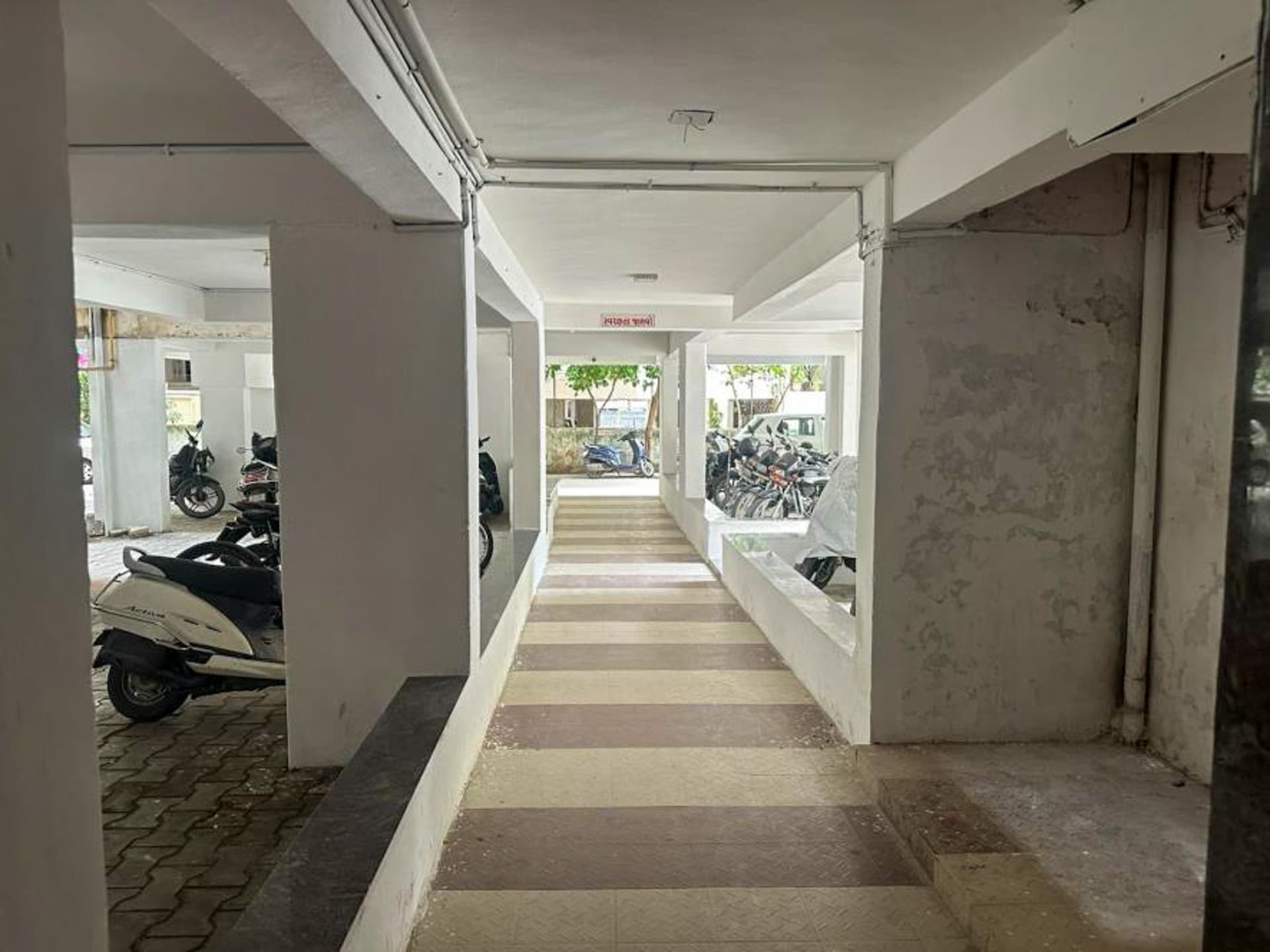 Property Photos 12