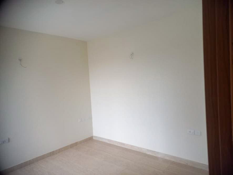 Property Photos 9
