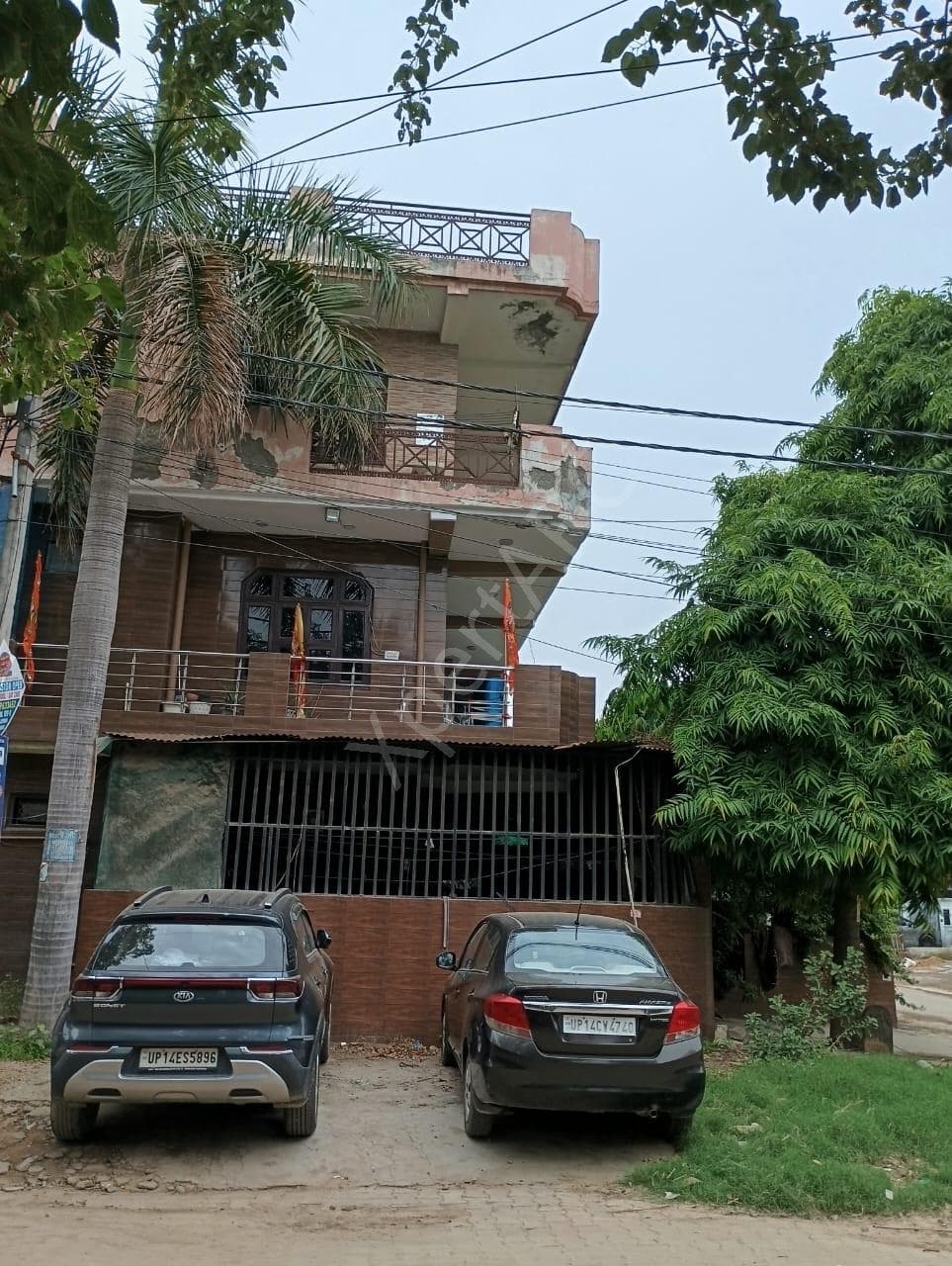 Property Photos 7