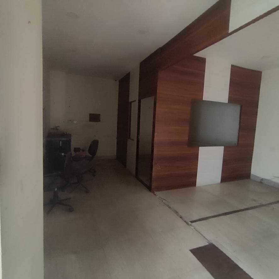 Property Photos 9