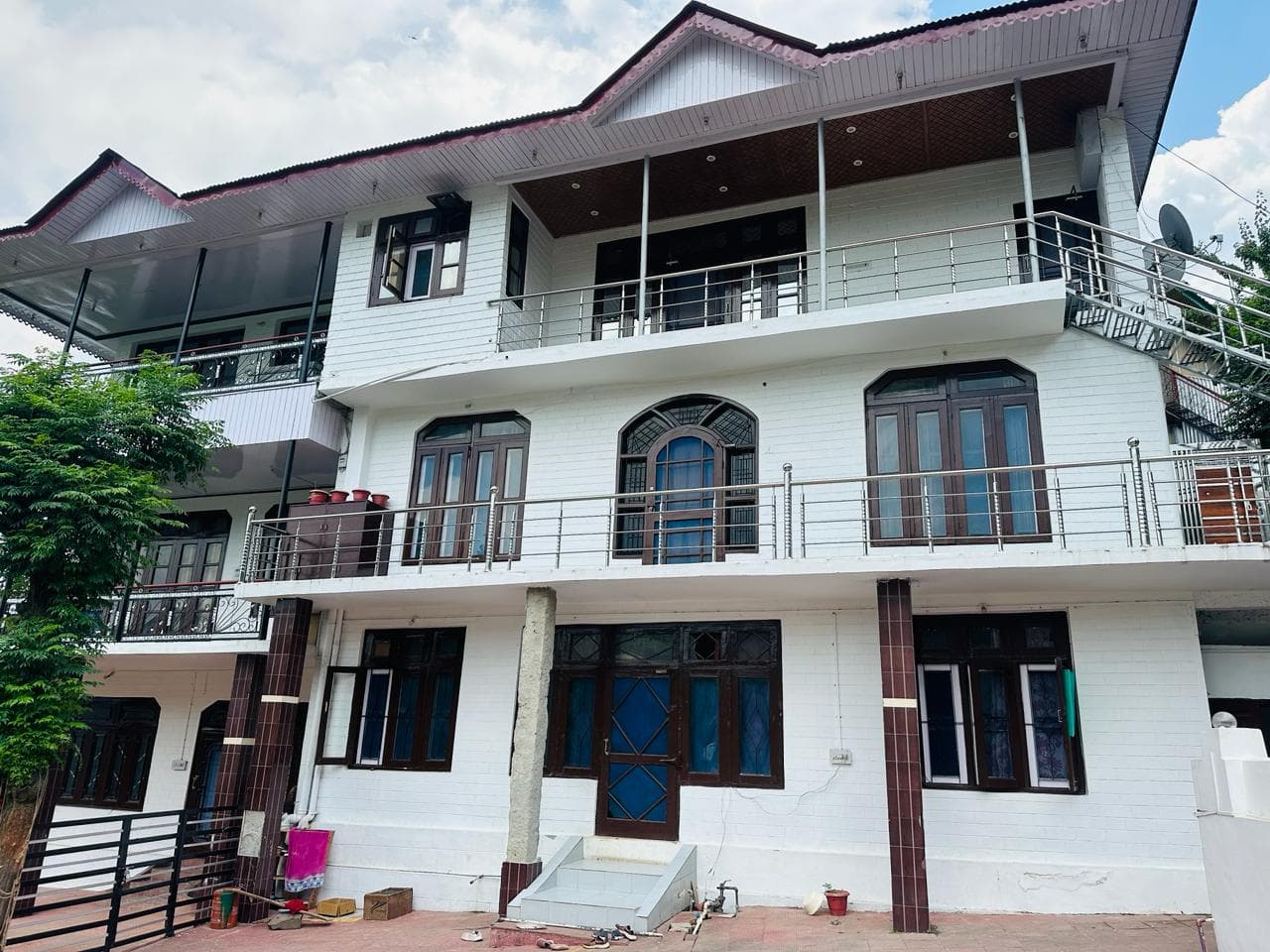 Property Photos 1