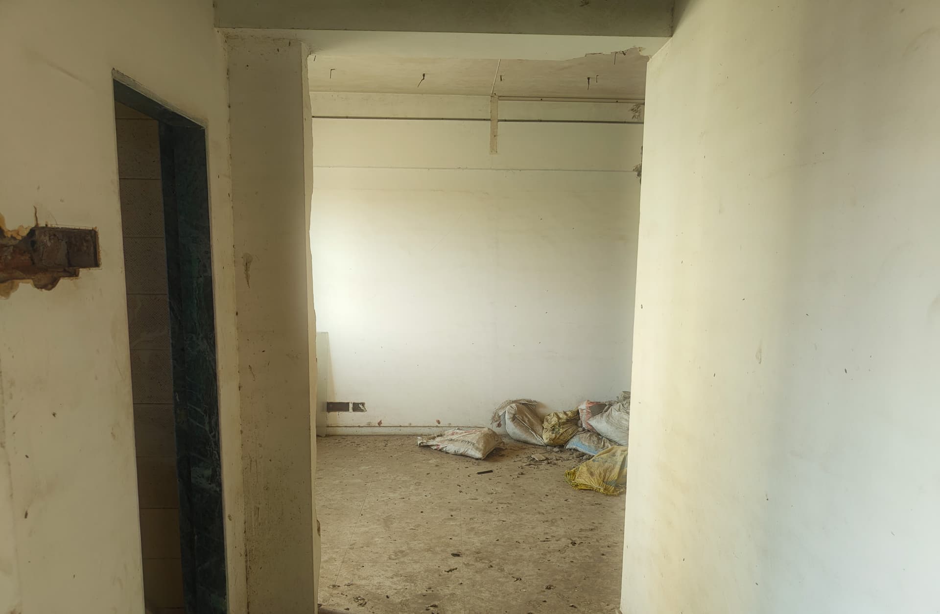 Property Photos 8