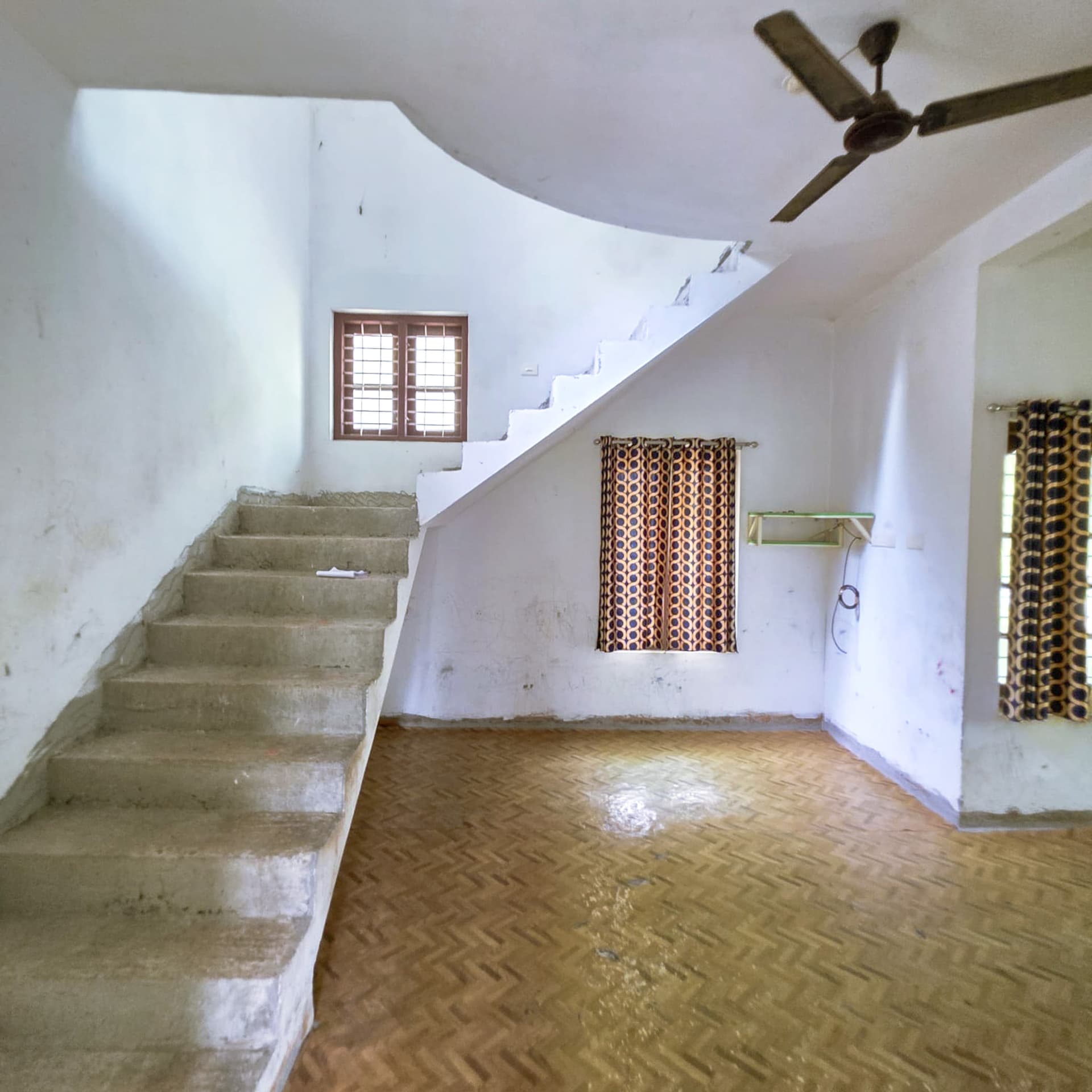 Property Photos 6