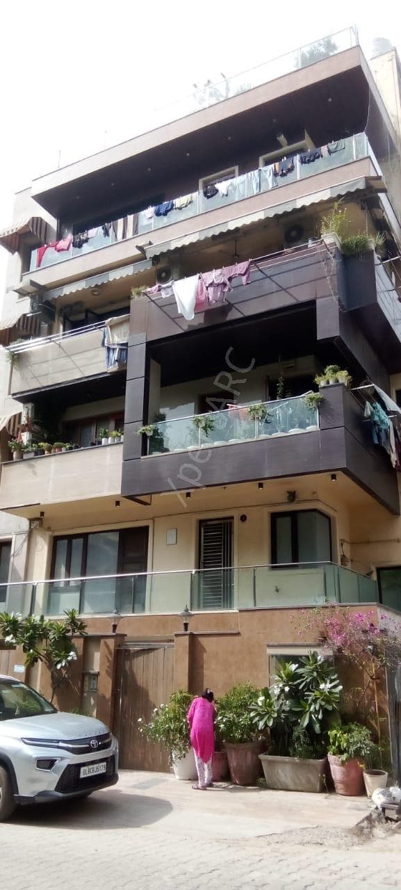 Property Photos 8