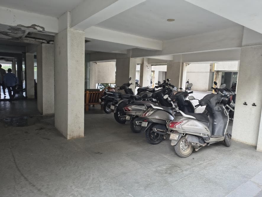Property Photos 9