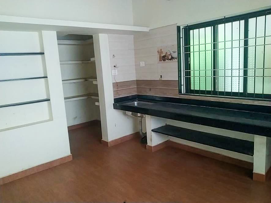 Property Photos 9