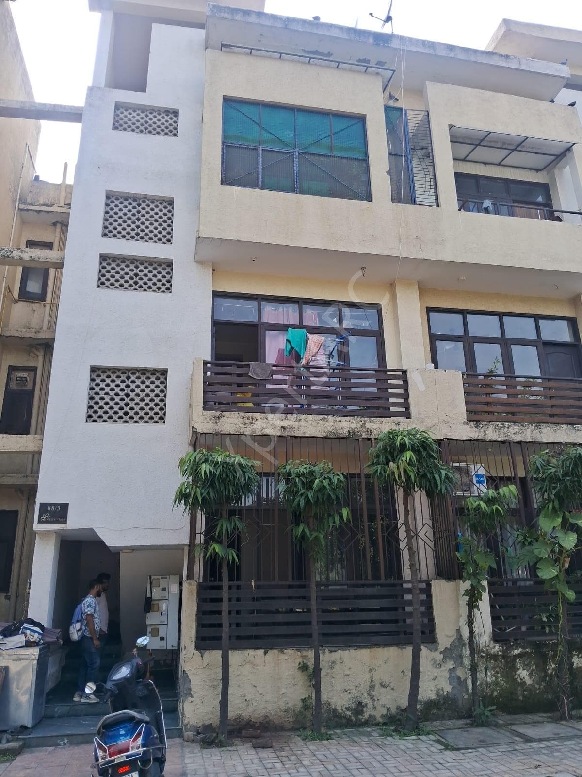 Property Photos 8