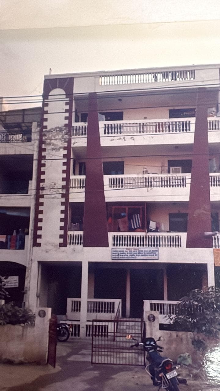 Property Photos 18