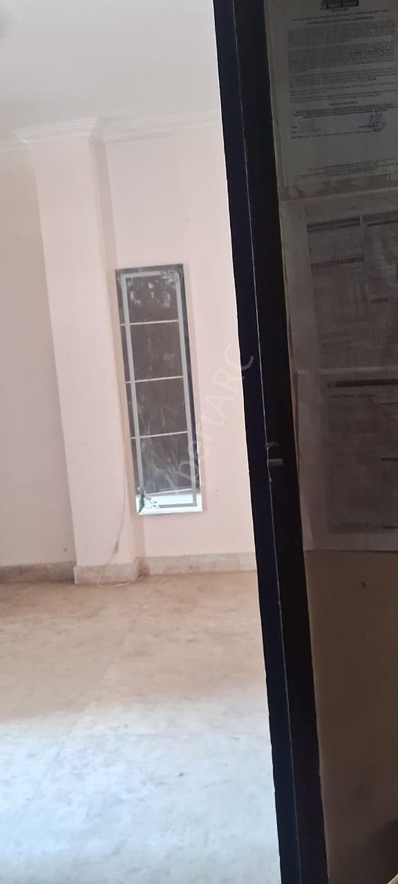 Property Photos 6