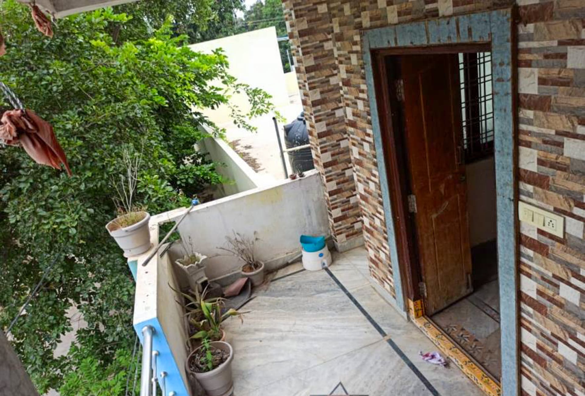 Property Photos 7