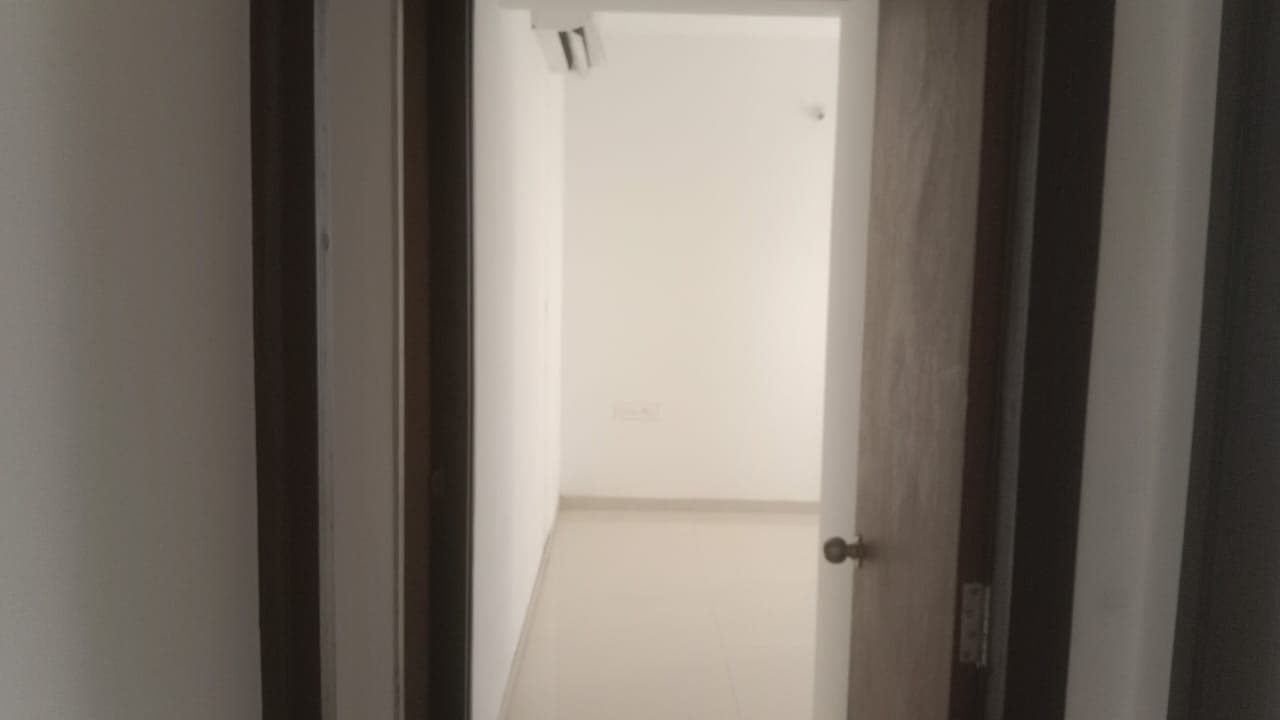 Property Photos 12