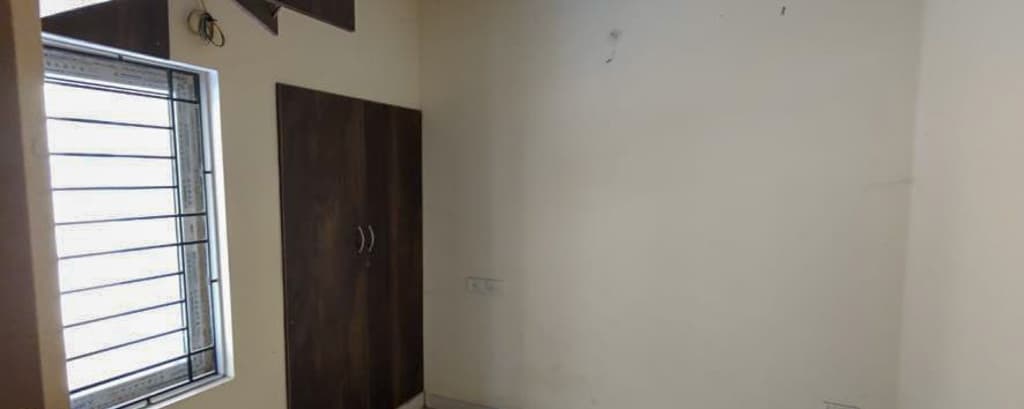 Property Photos 18