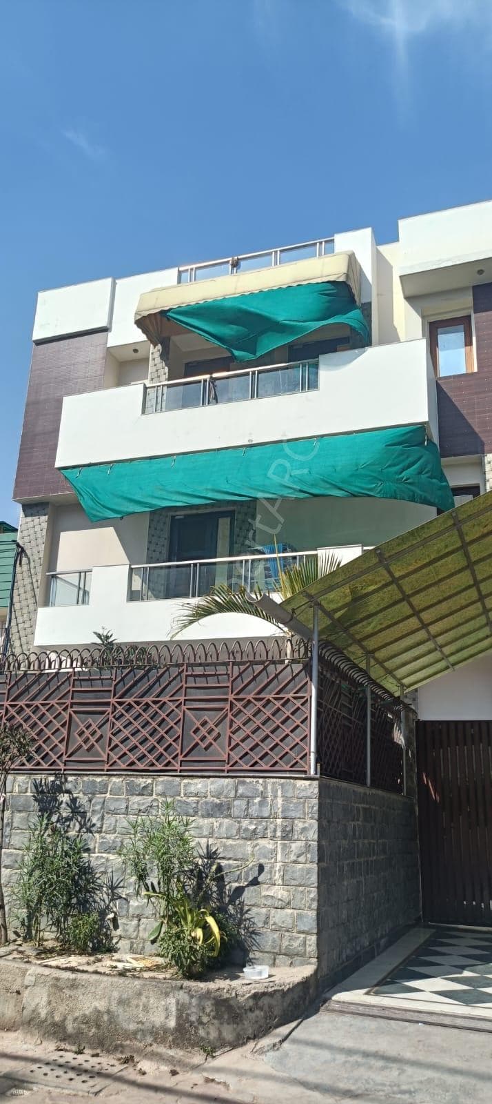 Property Photos 4