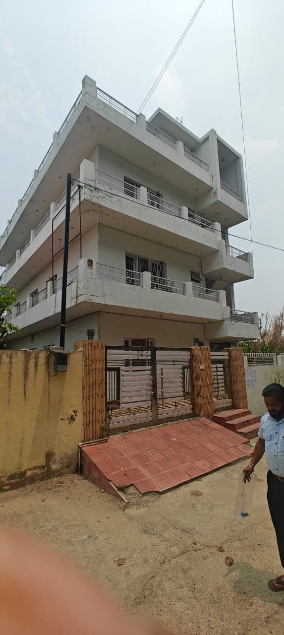 Property Photos 1