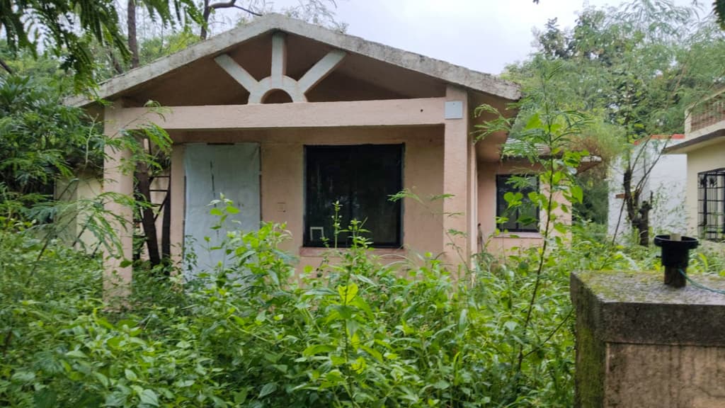 Property Photos 9