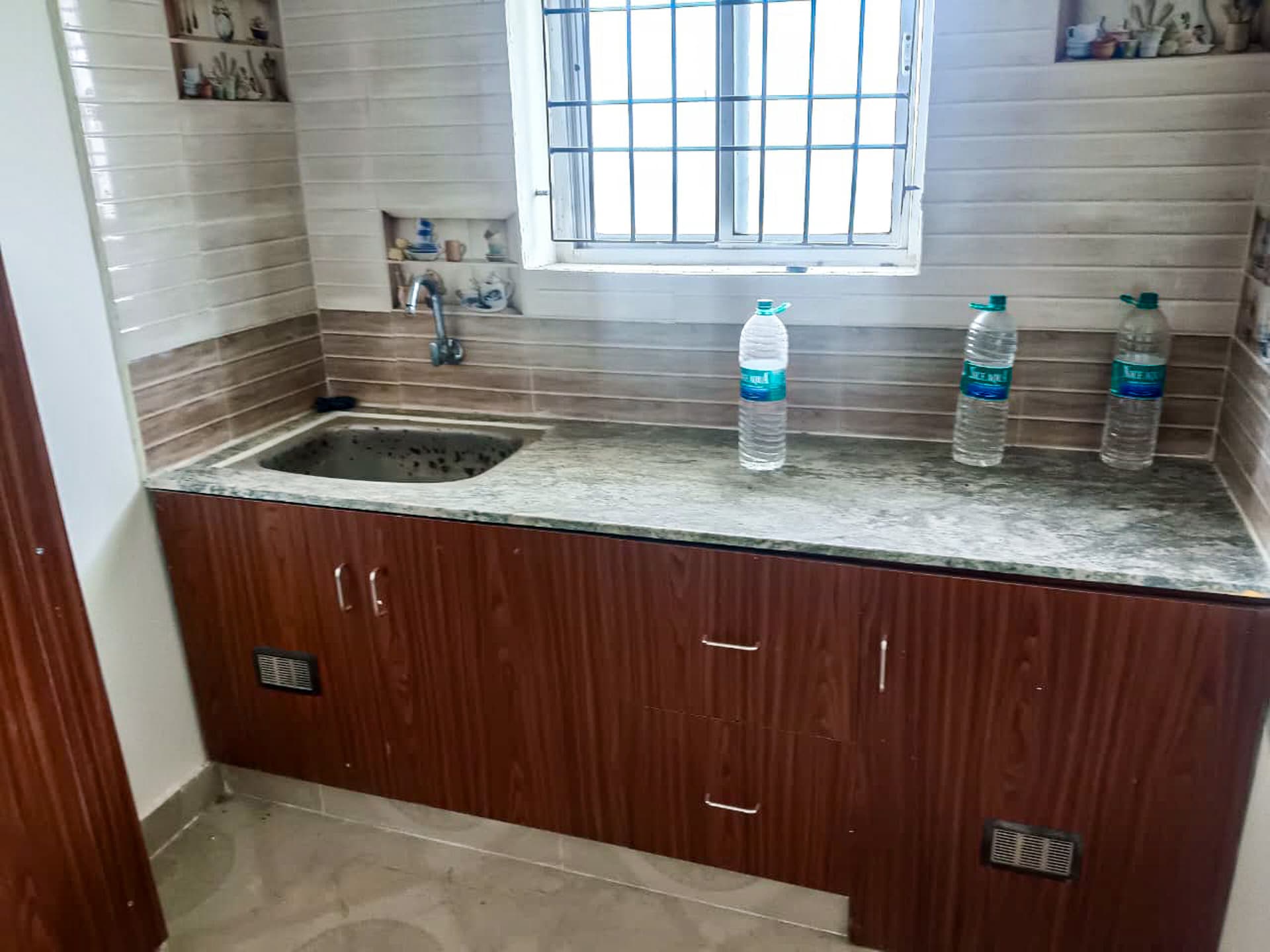 Property Photos 9