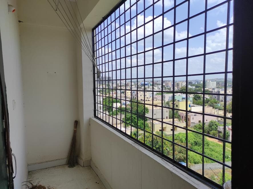 Property Photos 26
