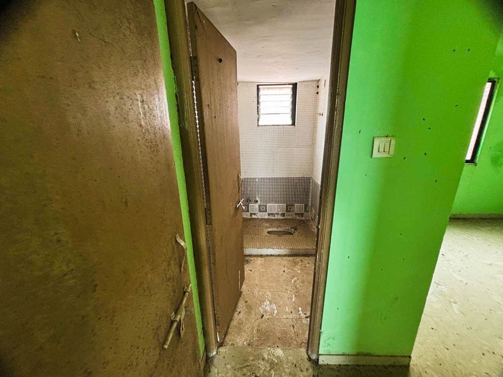 Property Photos 12