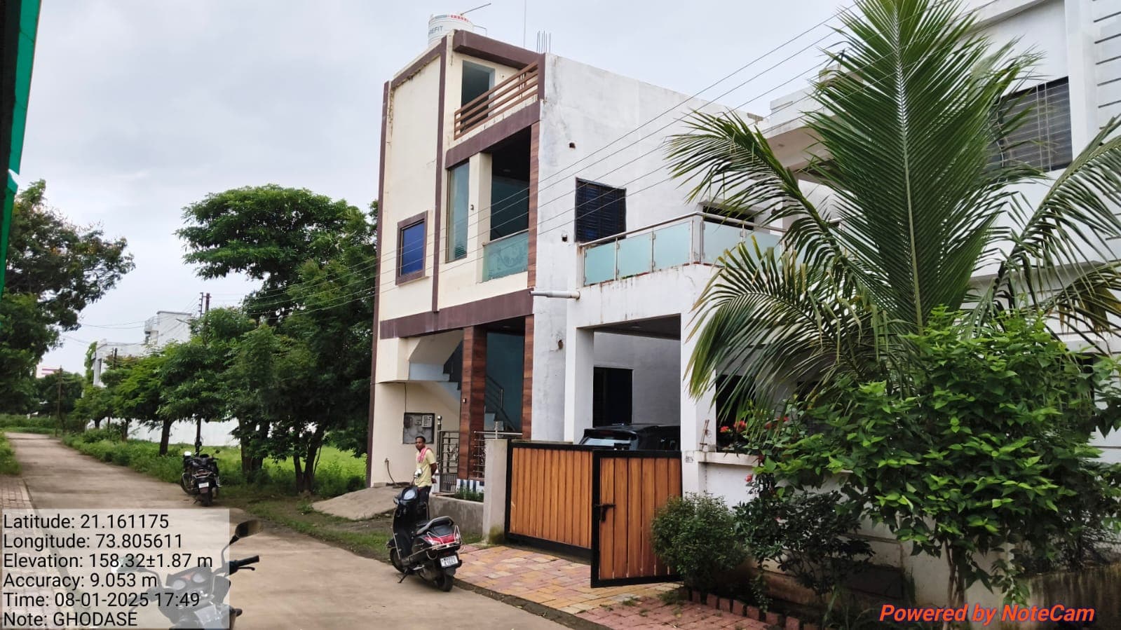 Property Photos 8