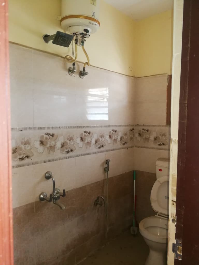 Property Photos 8