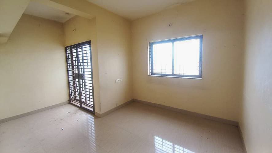 Property Photos 9