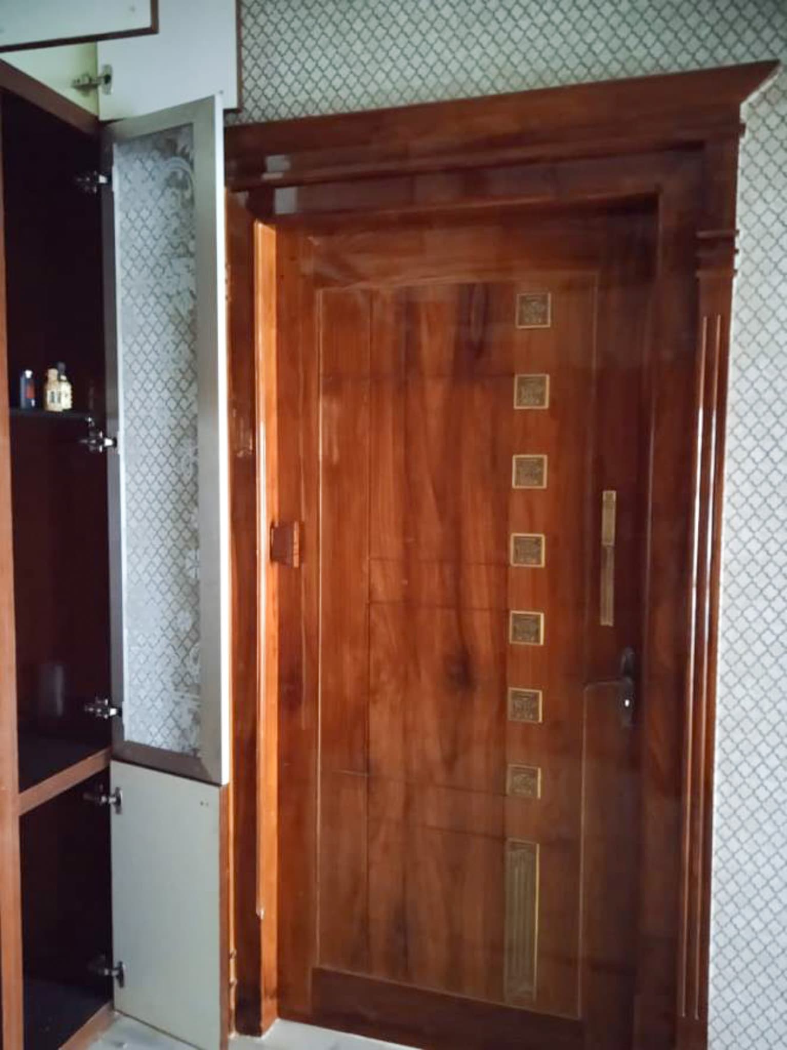 Property Photos 7