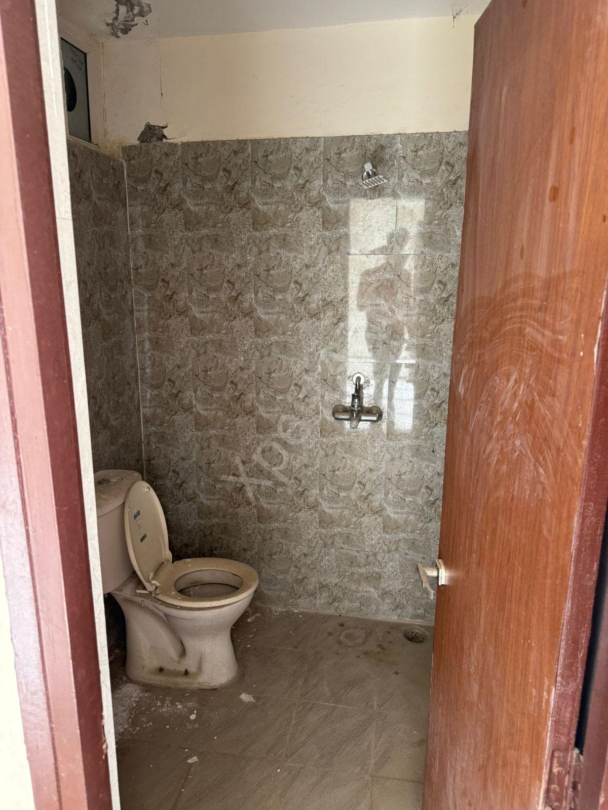 Property Photos 7