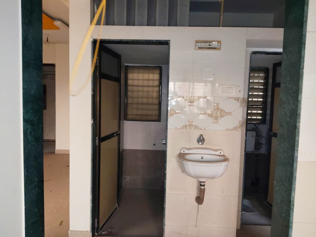 Property Photos 9