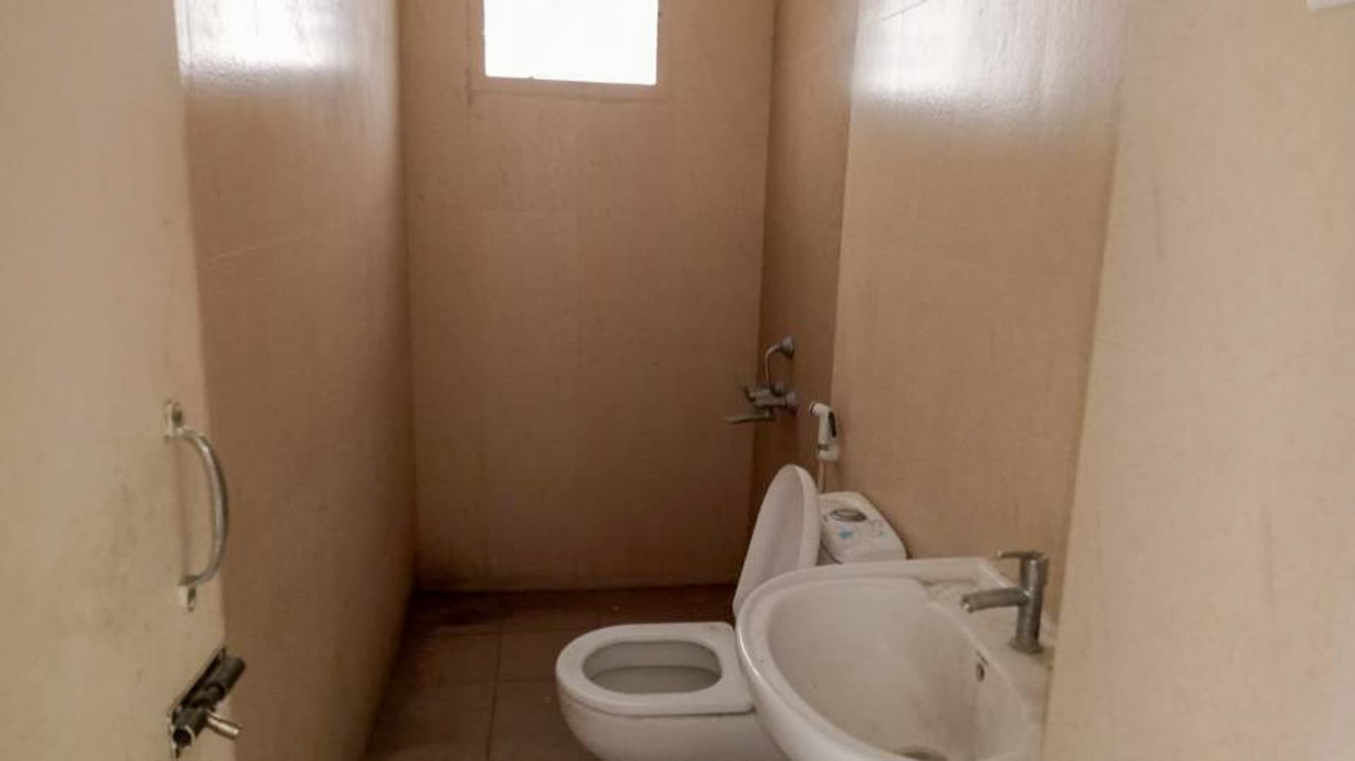 Property Photos 8